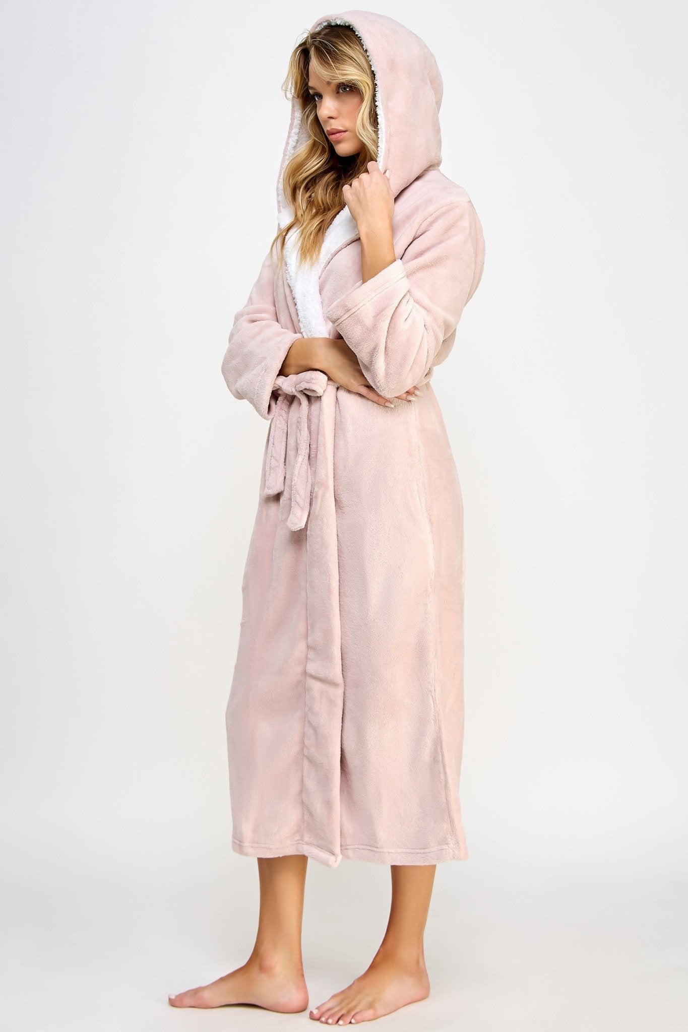 BeWicked Women's Janette Robe 1818