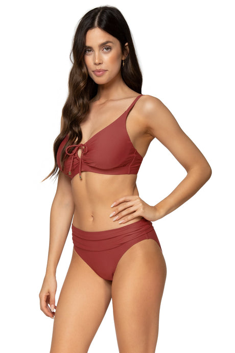 Side view of Sunsets Tuscan Red Unforgettable Bottom