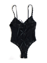 &oh™ Signature Lace Crotchless Teddy