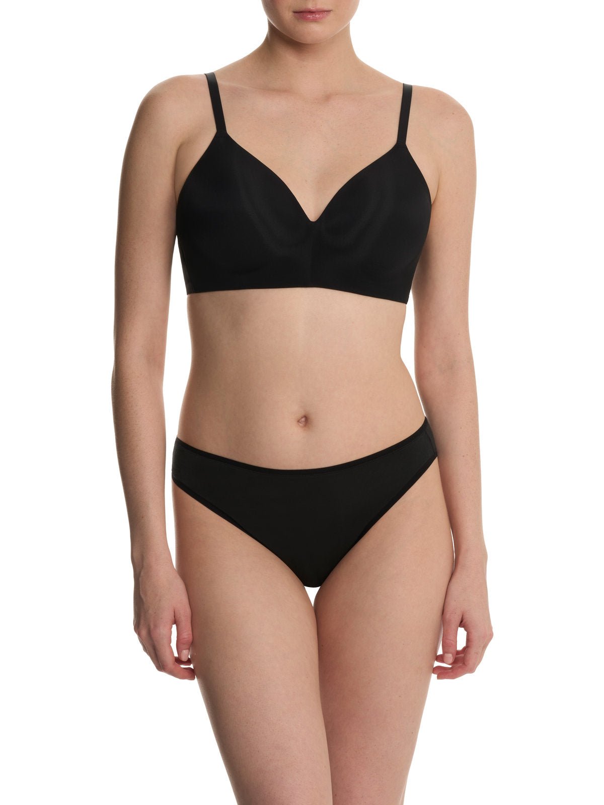 Black Natori Cloud Comfort convertible back smoothing wireless bra 733338, front view