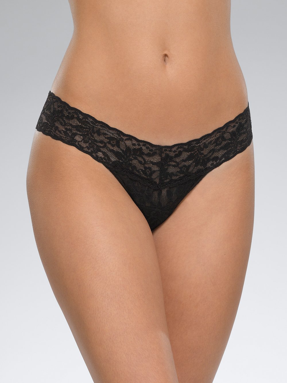 Hanky Panky Thong Black / One Size Signature Lace Low Rise Thong