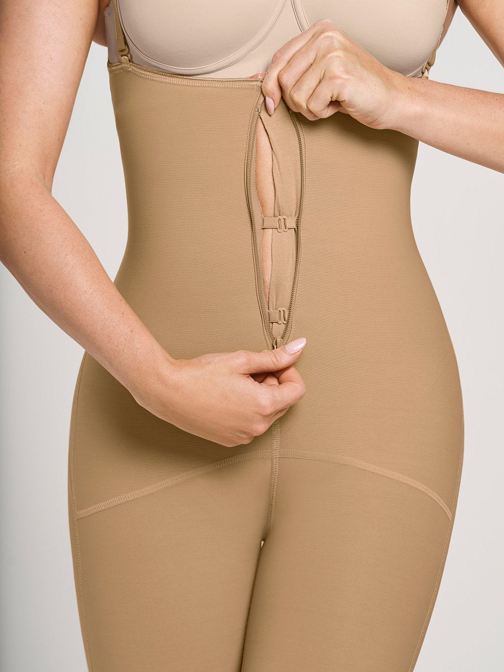 Women Tummy Control Shapewear Knee Length Body Shaper With Hook