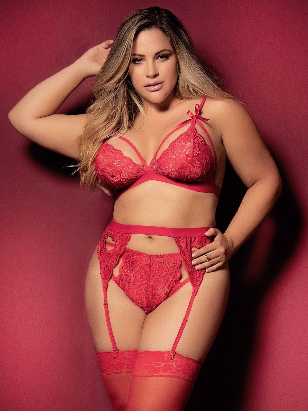 Mapale Bra and Panties Set Plus Size 1X/2X / Red Plus Size Sexy Bra and Panty Garter Sets